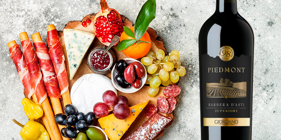 Der Barbera: Ein Evergreen, der auch im Sommer wiederentdeckt werden kann Der Barbera: Ein Evergreen, der auch im Sommer wiederentdeckt werden kann