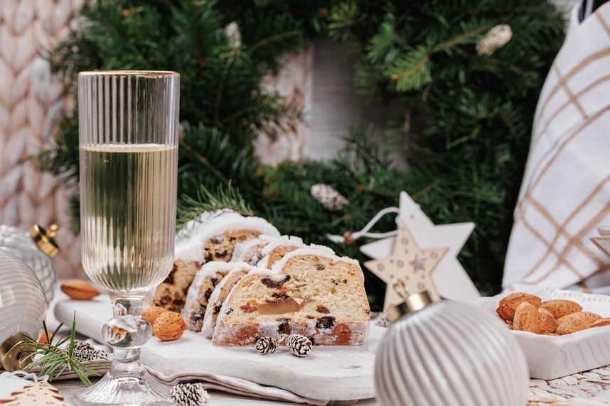 weihnachtsdesserts und dazu passende weine